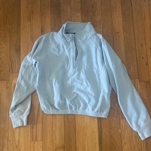 Born primitive sweater cropped dusty blue synched waist zip up small